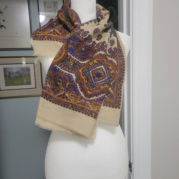Beautiful Paisley Scarf Made in Italy Blue Brown Tan 34" - Picture 1 of 9